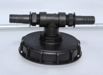 IBC cap NW150 with 90° elbow to 2x 1 inch hose nozzle